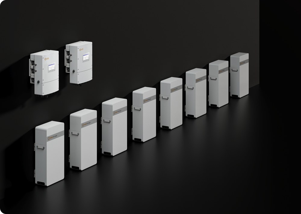 EnerMoov - extension parallèle de 8 batteries SolisStorage IntelliHome avec onduleurs hybrides Solis